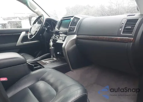 2015 Toyota Land Cruiser z USA, uszkodzony, nr VIN JTMHY7AJXF4032502